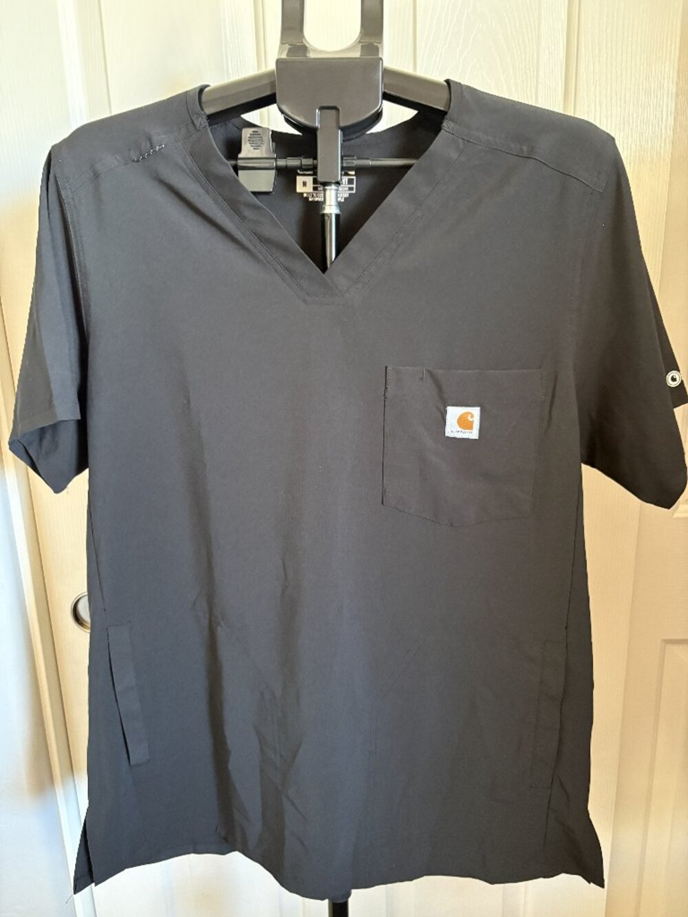 Carhartt modern fit "Force" scrub top